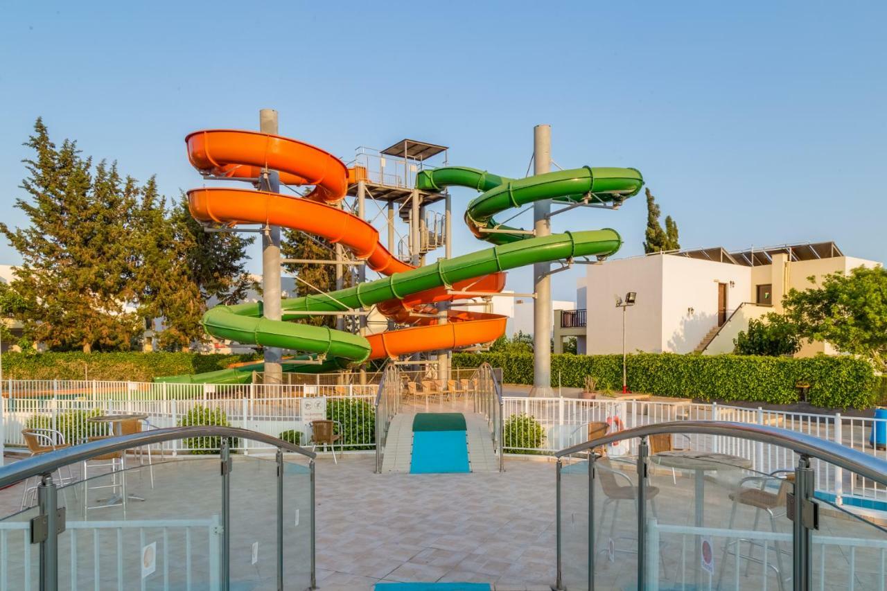 Electra Holiday Village Water Park Resort Aya Napa Dış mekan fotoğraf