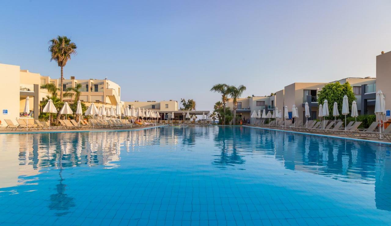 Electra Holiday Village Water Park Resort Aya Napa Dış mekan fotoğraf