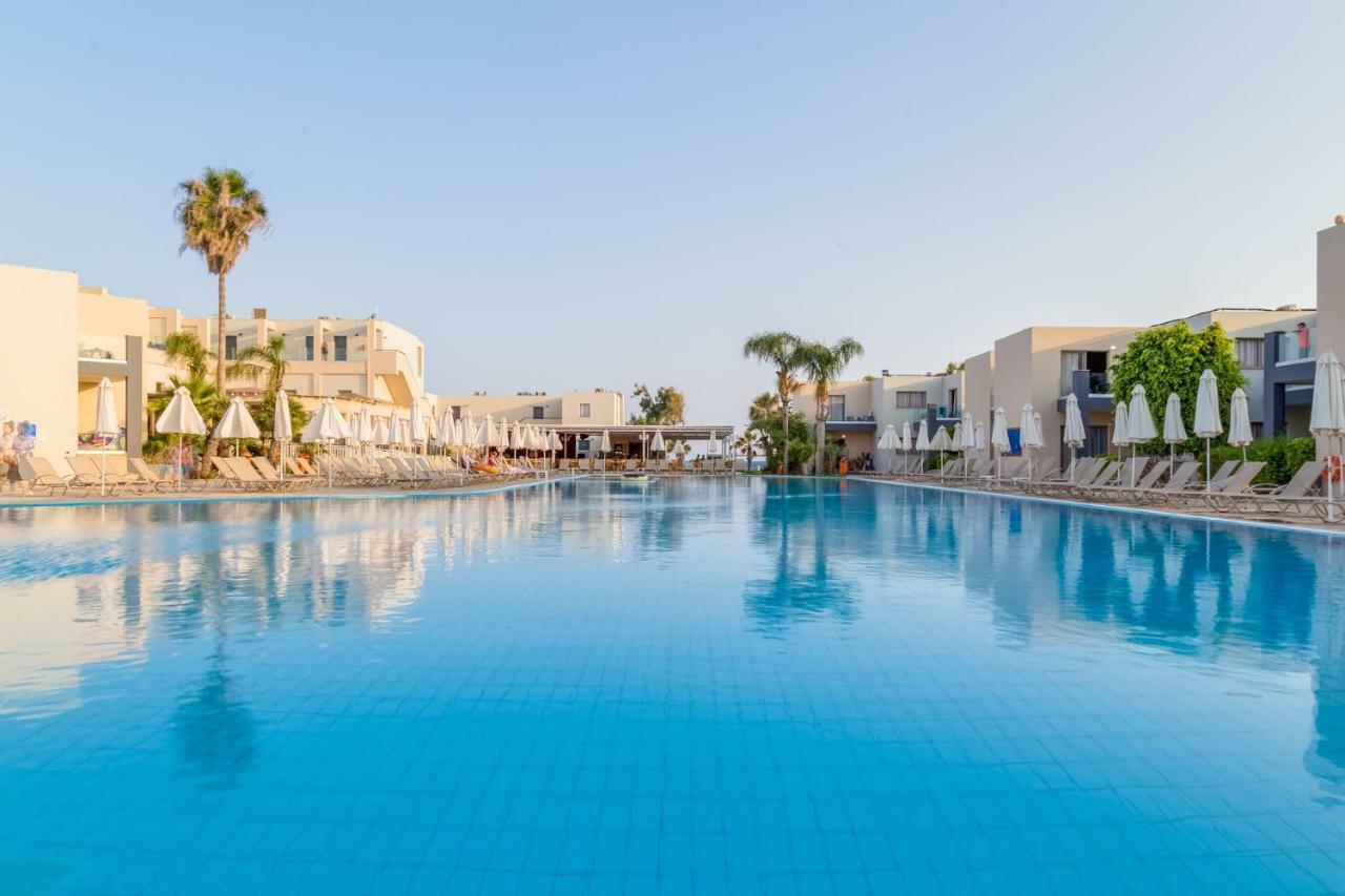 Electra Holiday Village Water Park Resort Aya Napa Dış mekan fotoğraf